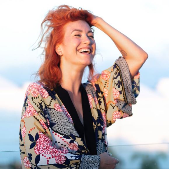 Meet your Posher, Elle - Picture 1 of 1